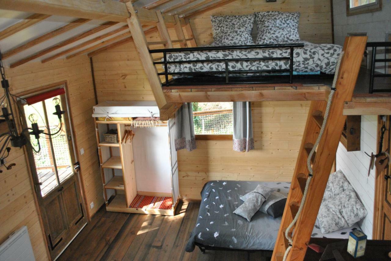 L'Etournelle - Cabane Perchee Chaussan ภายนอก รูปภาพ
